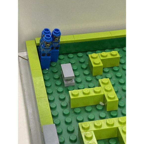 Lego Game Minotaurus 3841 Board Game Box Mini Figures Manuals READ - Picture 12 of 16